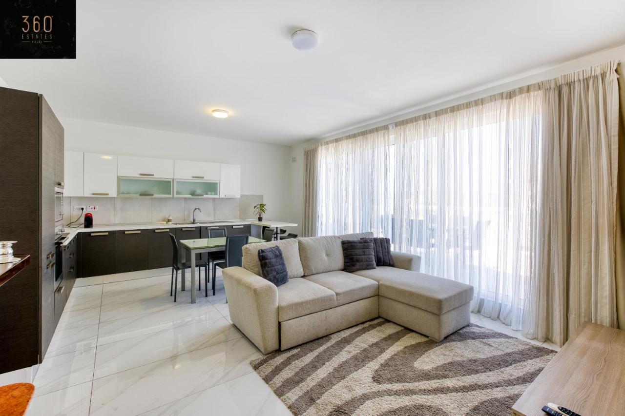 Апартаменты Lux Sea Front Penthouse With Breathtaking Views In St Pauls By 360 Estates Сент-Полс-Бей Экстерьер фото
