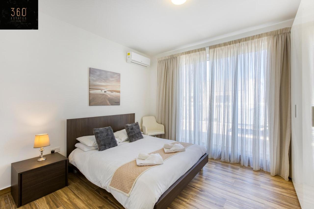 Апартаменты Lux Sea Front Penthouse With Breathtaking Views In St Pauls By 360 Estates Сент-Полс-Бей Экстерьер фото